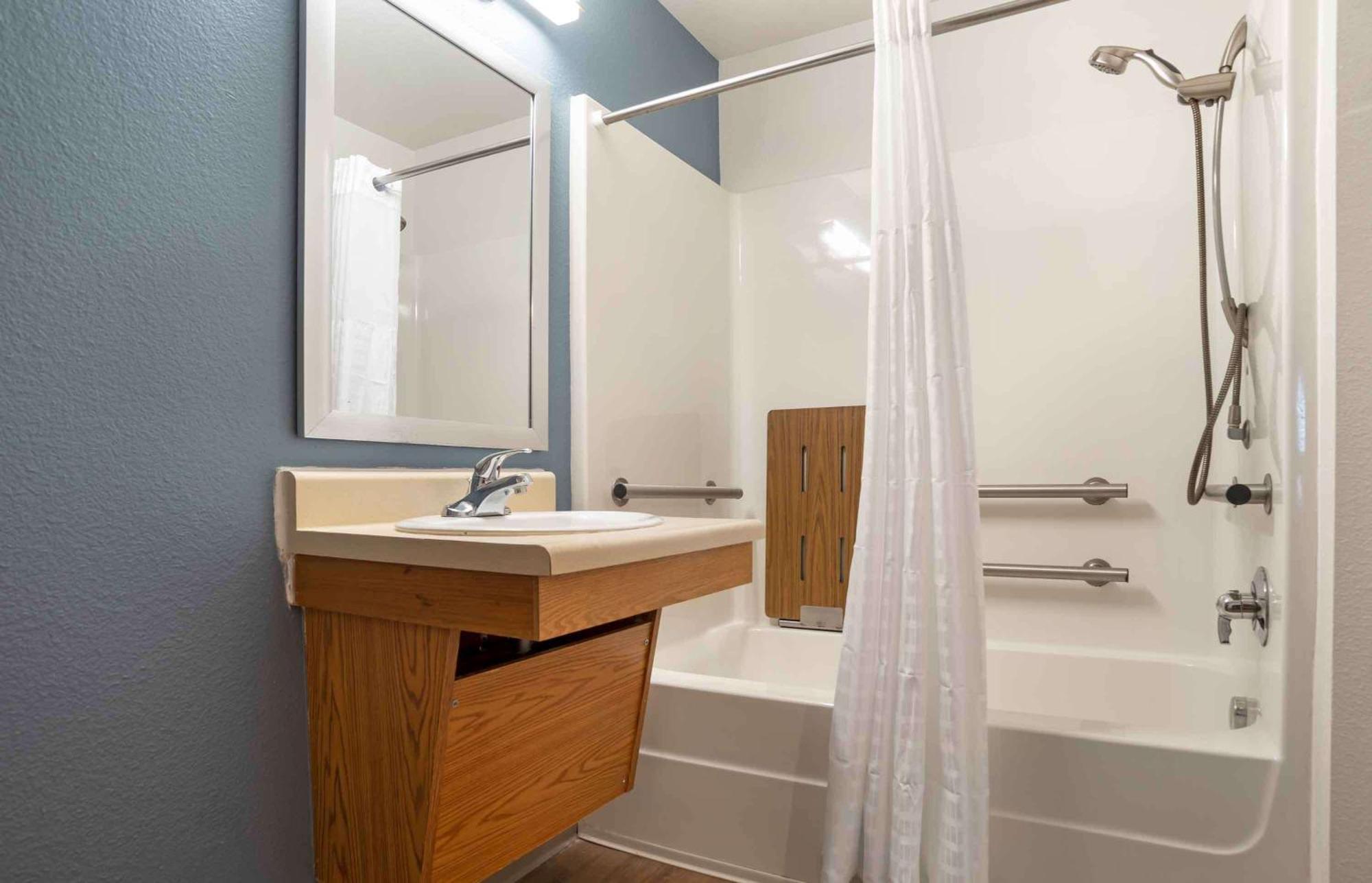 Extended Stay America Select Suites - Tallahassee - East Экстерьер фото