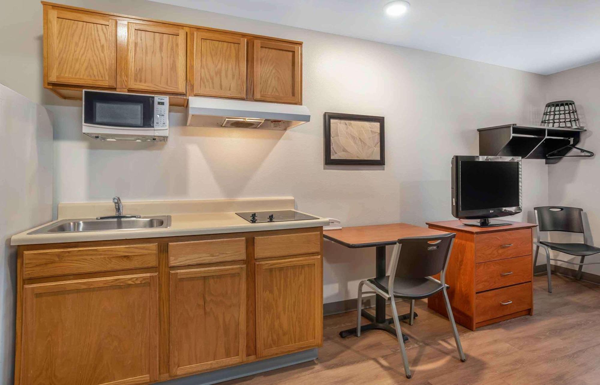 Extended Stay America Select Suites - Tallahassee - East Экстерьер фото